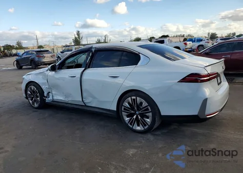 2024 BMW 530 I z USA, uszkodzony, nr VIN WBA43FJ08RCS56776